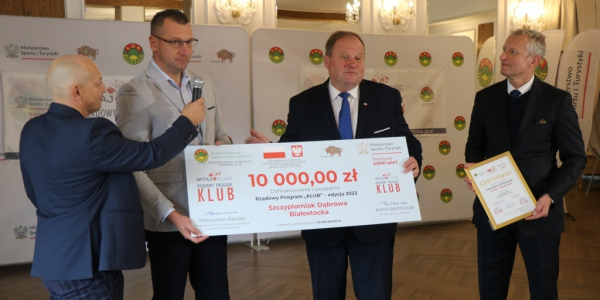 Podlaska gala Rządowego Programu "KLUB" - 1,2 mln zł dla podlaskich klub&oacute;w sportowych [Film, Zdjęcia]
