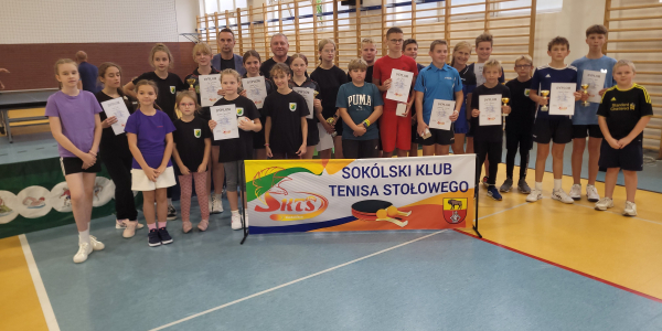 Amatorski turniej tenisa stołowego w Sok&oacute;łce.