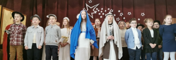 Spotkanie opłatkowe Koła Emeryt&oacute;w w Kuźnicy [Zdjęcia]