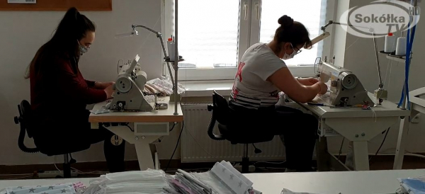Koronawirus: Sok&oacute;łka szyje maseczki ochronne [Film]