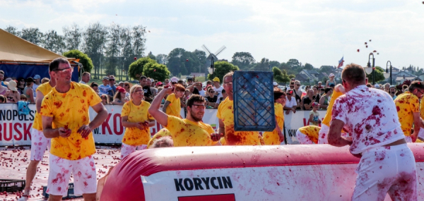 Zaproszenie na XXVIII Og&oacute;lnopolskie Dni Truskawki w Korycinie [Film]