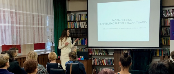 Dzień Kobiet w Bibliotece Publicznej w Sok&oacute;łce [Zdjęcia]