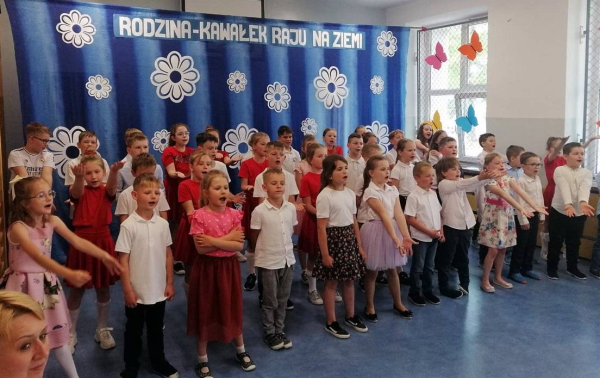 Festyn z okazji Święta Rodziny w Starej Rozedrance