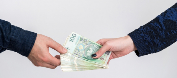 Milion senior&oacute;w otrzyma trzynastą emeryturę jeszcze w marcu