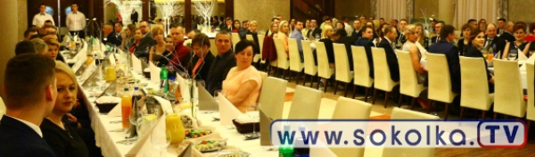 Bal noworoczny klient&oacute;w marketu rolno-budowlanego "Kr&oacute;wka" [Zdjęcia]