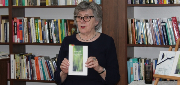 "Jeszcze z tobą zatańczę" -spotkanie z poetką, Krystyną Gudel