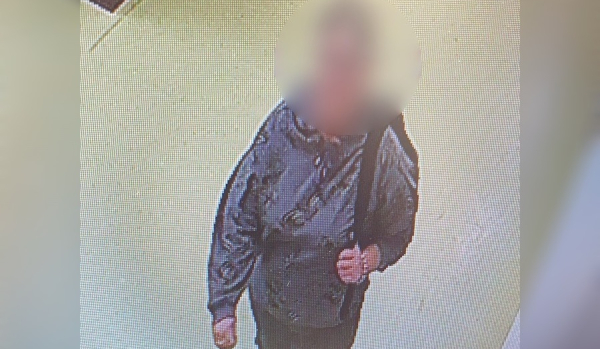 Weszła do szkolnych szatni i okradła dzieci, usłyszała 9 zarzutów