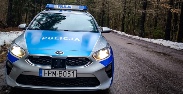 2 poszukiwanych w rękach policjant&oacute;w