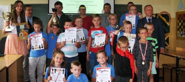 Szachiści pożegnali wakacje turniejem w ZSO Sok&oacute;łka [Zdjęcia i Wyniki]