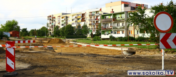 Prace drogowe na ul. Broniewskiego [Zdjęcia]