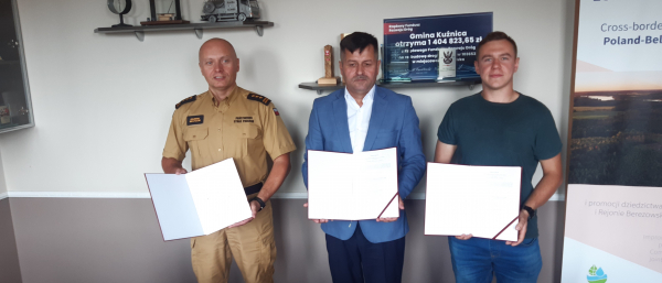 Podpisanie porozumienia rozpoczynającego proces włączenia jednostki OSP Starowlany do Krajowego Systemu Ratowniczo &ndash; Gaśniczego. [Zdjęcia]