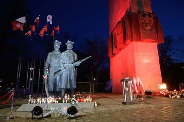 Pomnik Powstańc&oacute;w Wielkopolskich w Poznaniu / Jakub Kaczmarczyk /PAP 