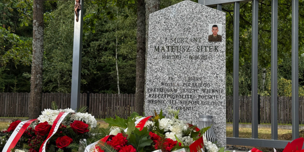 Obrońca polskiej granicy, kt&oacute;ry zginął na posterunku doczekał się swojego pomnika.